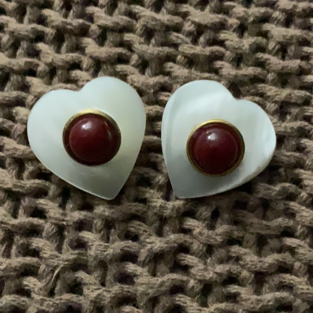 Vintage 2 in 1 Mother of Pearl Heart-Shaped White and Black Earrings